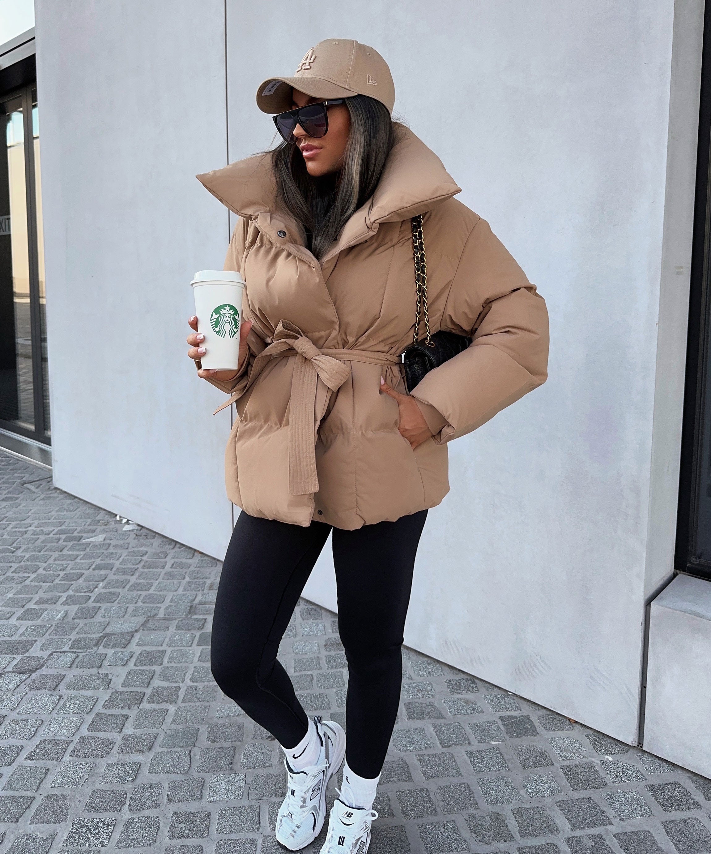 Celestia | Kurzjacke mit Wärmeschutz und geräumigen Taschen für Frauen