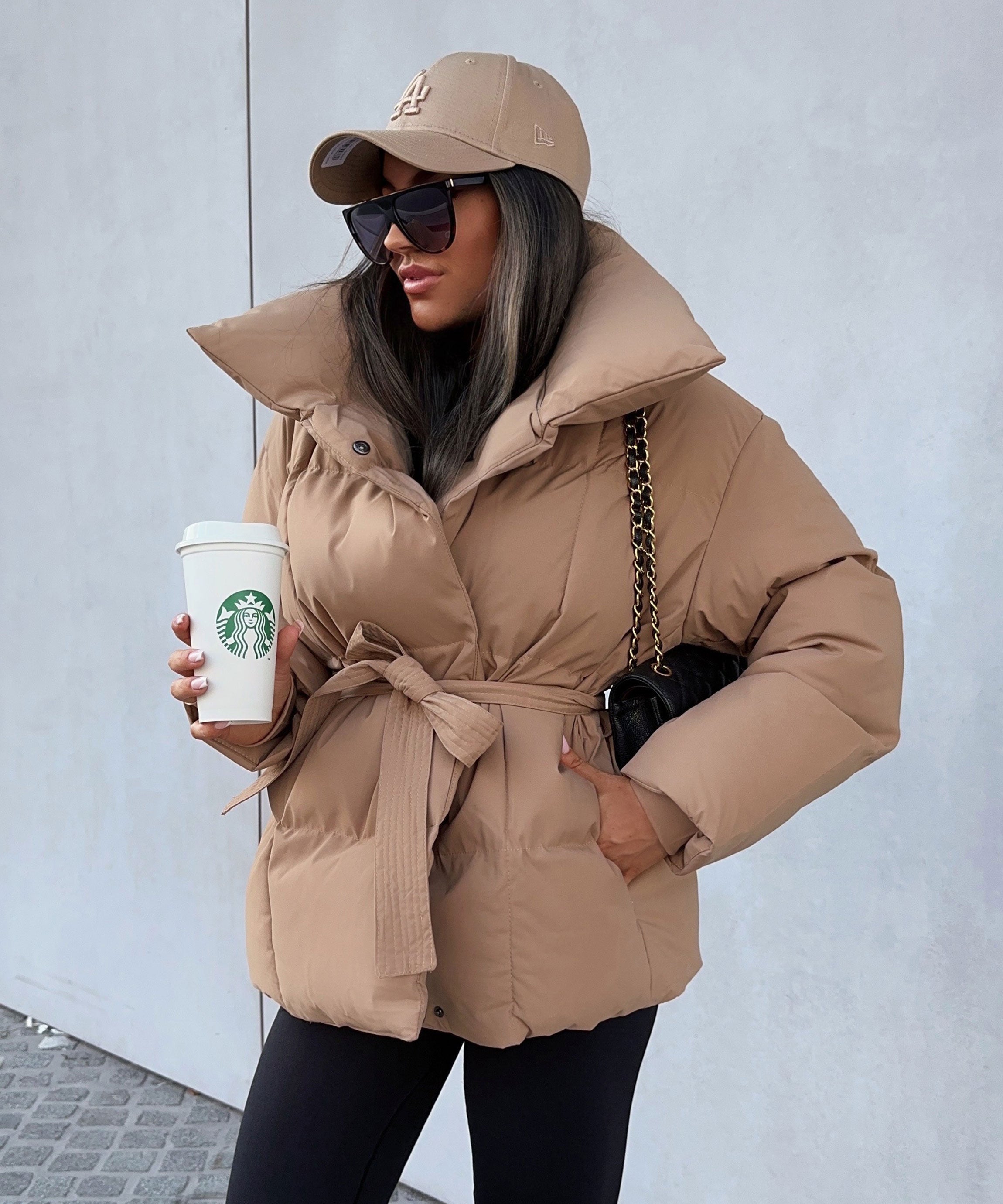 Celestia | Kurzjacke mit Wärmeschutz und geräumigen Taschen für Frauen